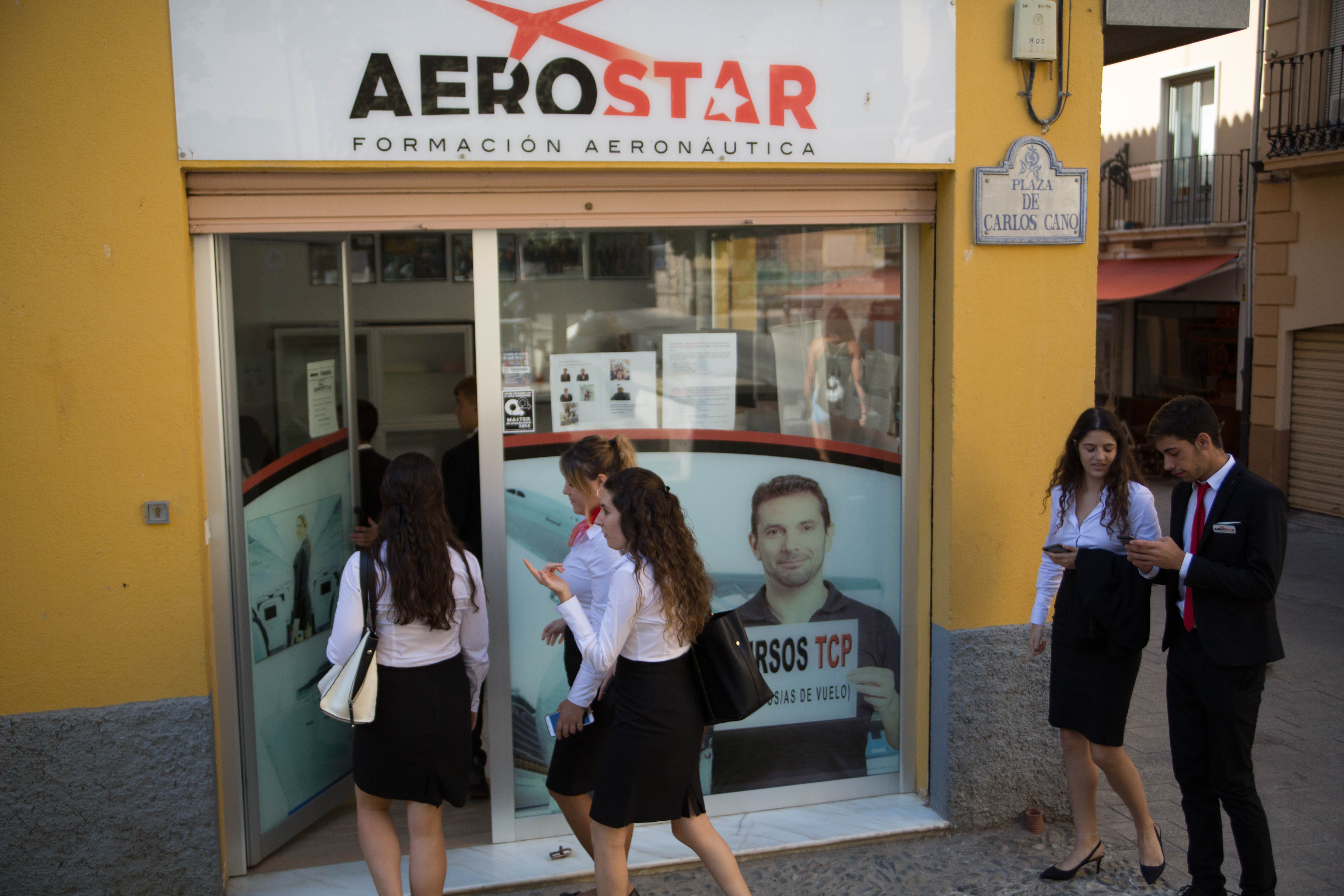 Todos los cursos de Aerostar Escuela de formación Aeronáutica