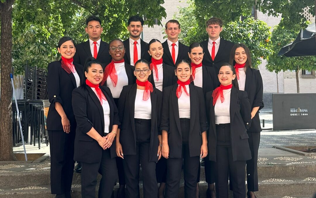 Plazas abiertas Curso Azafata de Vuelo Septiembre 2025